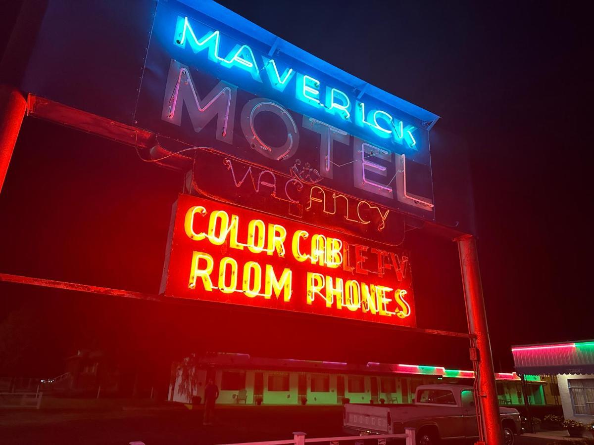 Maverick Motel Raton Eksteriør billede